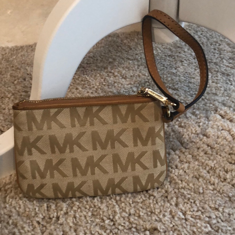 Michael Kors Wristlet